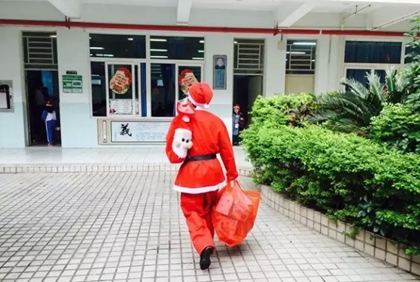 点击在新窗口中打开图片